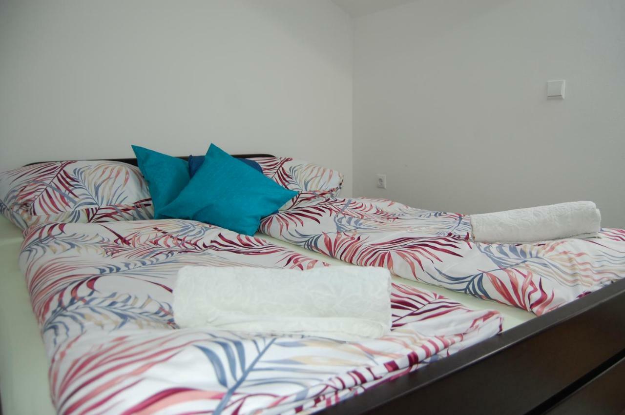 Rooms Hisa Divino Ptuj Exterior photo